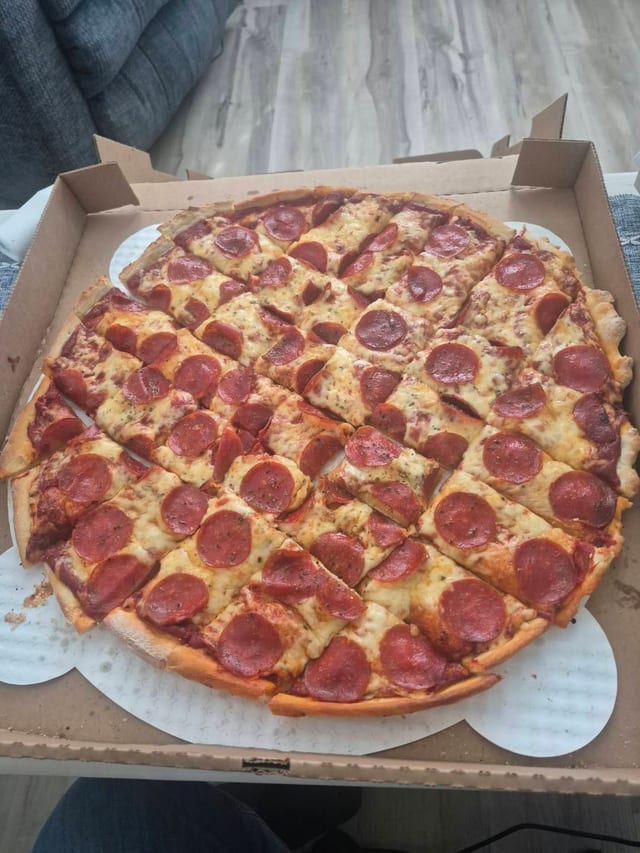 XL BYO Pizza.