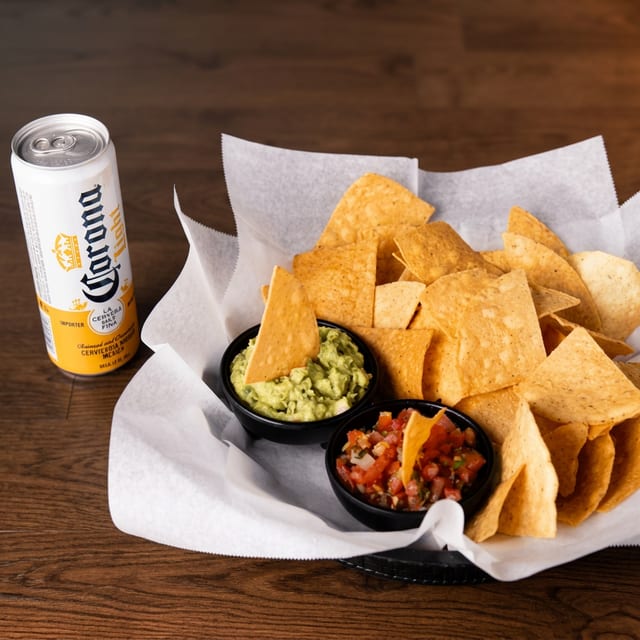 Chips & Guacamole.
